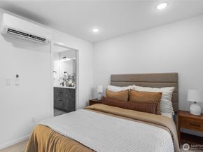 12510 35th Avenue NE A, Seattle WA 98125