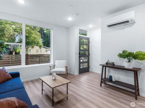 12510 35th Avenue NE A, Seattle WA 98125