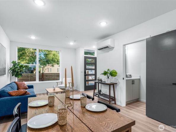 12510 35th Avenue NE A, Seattle WA 98125