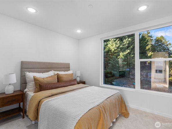 12510 35th Avenue NE A, Seattle WA 98125