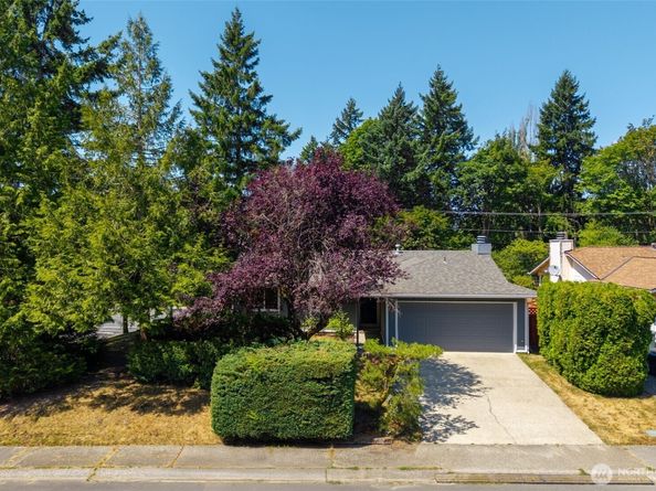 10909 156th Place NE, Redmond WA 98052