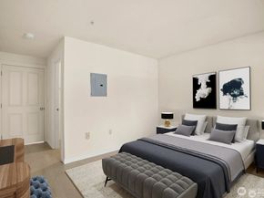 3919 Latona Avenue NE 402, Seattle WA 98105