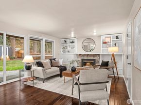 16556 189th Avenue NE, Woodinville WA 98072