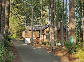 11736 Brian Lane NW, Silverdale WA 98383