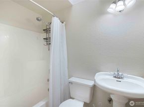 11736 Brian Lane NW, Silverdale WA 98383