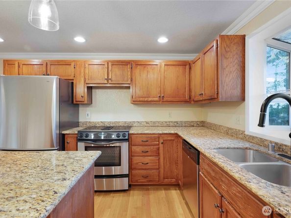 11736 Brian Lane NW, Silverdale WA 98383