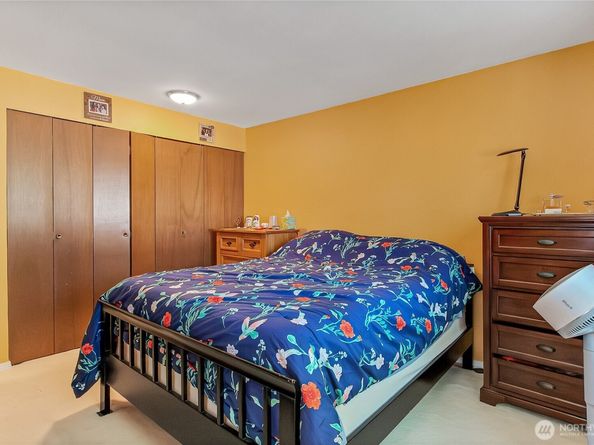 2203 Lincoln Pl. Se., Renton WA 98055