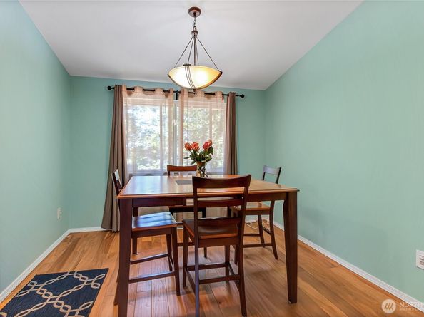 2203 Lincoln Pl. Se., Renton WA 98055