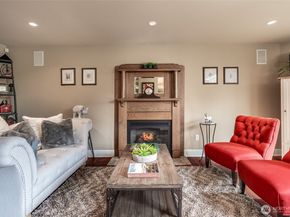 18131 60th Avenue W, Lynnwood WA 98037