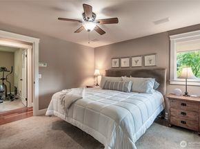 18131 60th Avenue W, Lynnwood WA 98037