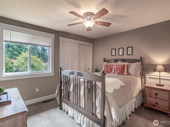 18131 60th Avenue W, Lynnwood WA 98037