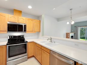 418 17th Street SE 14 D, Auburn WA 98002
