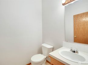 418 17th Street SE 14 D, Auburn WA 98002