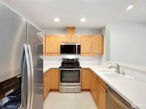 418 17th Street SE 14 D, Auburn WA 98002