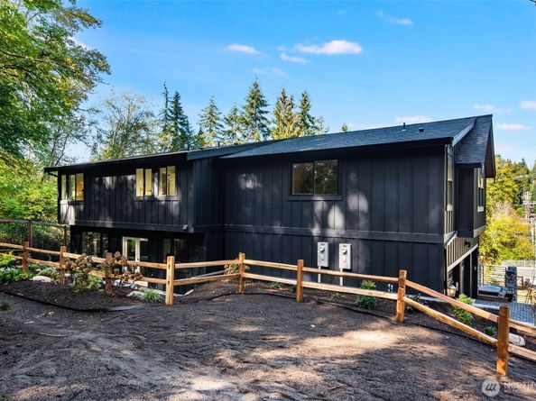 10661 Forbes Creek Drive, Kirkland WA 98033