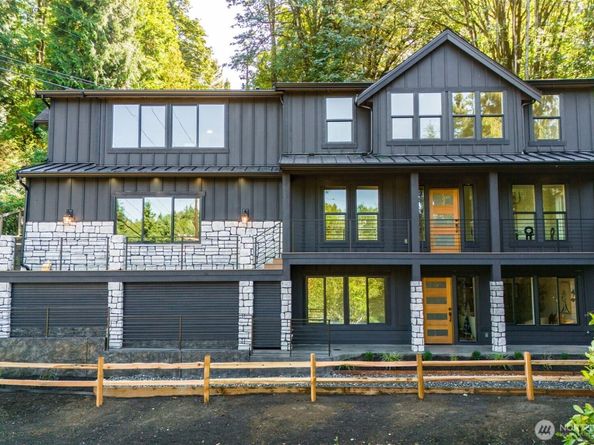 10661 Forbes Creek Drive, Kirkland WA 98033