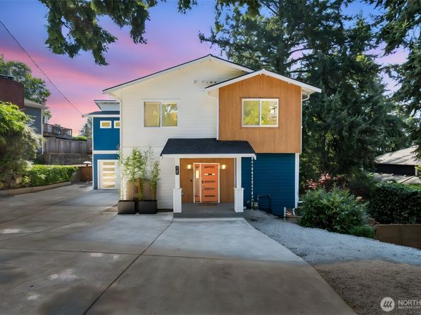 2561 NE 85th Street, Seattle WA 98115