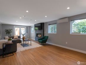 2561 NE 85th Street, Seattle WA 98115