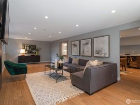 2561 NE 85th Street, Seattle WA 98115