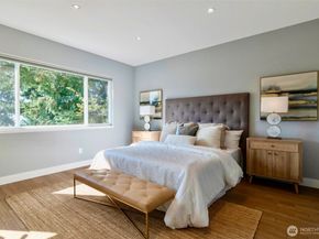 2561 NE 85th Street, Seattle WA 98115