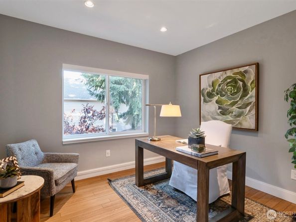 2561 NE 85th Street, Seattle WA 98115