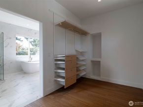 2561 NE 85th Street, Seattle WA 98115