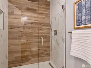 2561 NE 85th Street, Seattle WA 98115