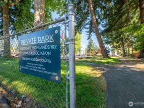 11642 NE 135th Street, Kirkland WA 98034