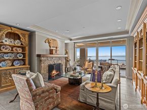 215 5th Avenue S C202, Kirkland WA 98033
