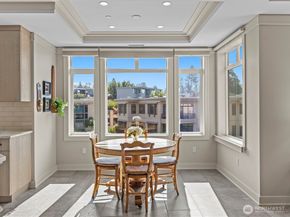 215 5th Avenue S C202, Kirkland WA 98033
