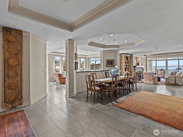 215 5th Avenue S C202, Kirkland WA 98033