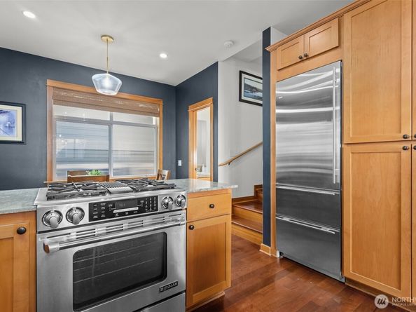 1939 10th Avenue W B, Seattle WA 98119
