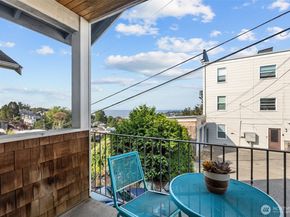 1939 10th Avenue W B, Seattle WA 98119