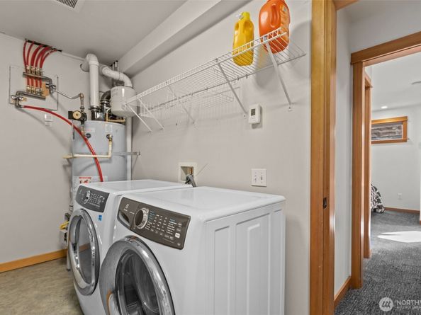 1939 10th Avenue W B, Seattle WA 98119