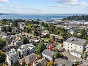 1939 10th Avenue W B, Seattle WA 98119