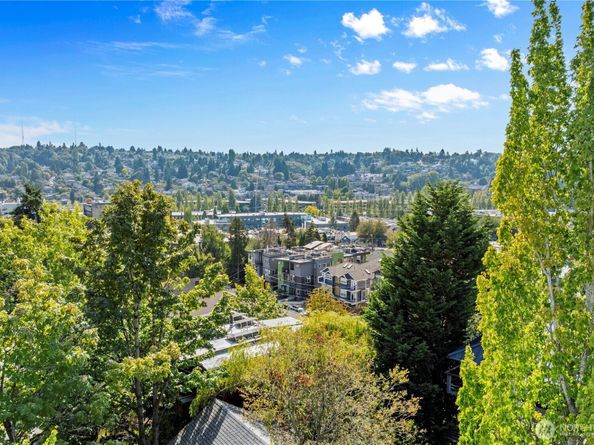 3819 A Fremont Avenue N, Seattle WA 98103