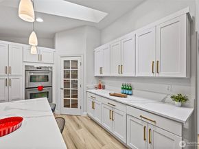 575 Mt Logan Drive SW, Issaquah WA 98027