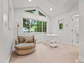 575 Mt Logan Drive SW, Issaquah WA 98027