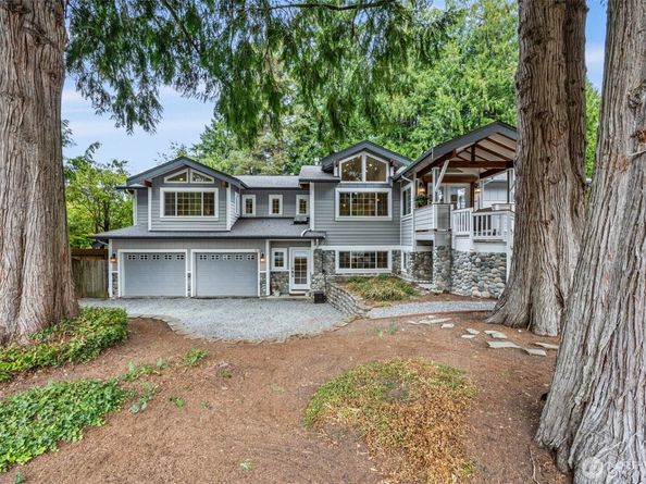 575 Mt Logan Drive SW, Issaquah WA 98027