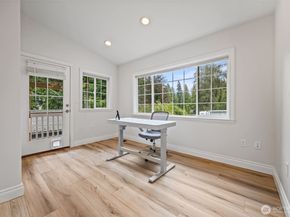 575 Mt Logan Drive SW, Issaquah WA 98027