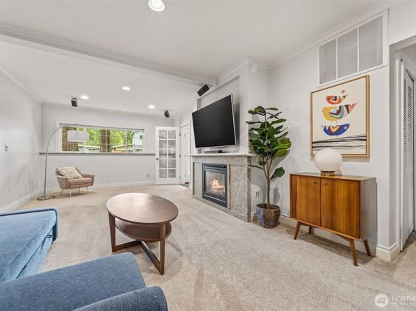 575 Mt Logan Drive SW, Issaquah WA 98027