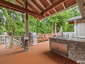 575 Mt Logan Drive SW, Issaquah WA 98027