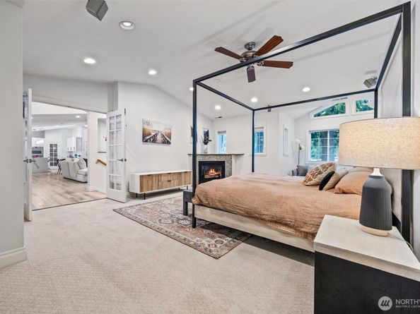 575 Mt Logan Drive SW, Issaquah WA 98027