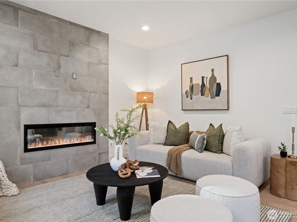 12915 NE 78th Place, Kirkland WA 98033