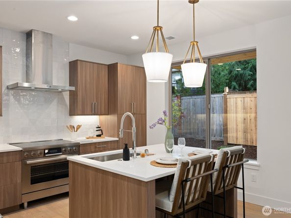 12915 NE 78th Place, Kirkland WA 98033