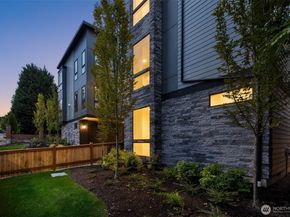13318 132nd Avenue NE, Kirkland WA 98034