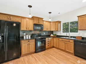 1217 143rd Street SW, Lynnwood WA 98037