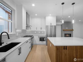 695 NW Locust ST (Homesite #9), Issaquah WA 98027