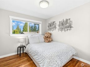 12563 SE 71st Street, Newcastle WA 98056