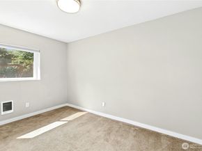 12563 SE 71st Street, Newcastle WA 98056